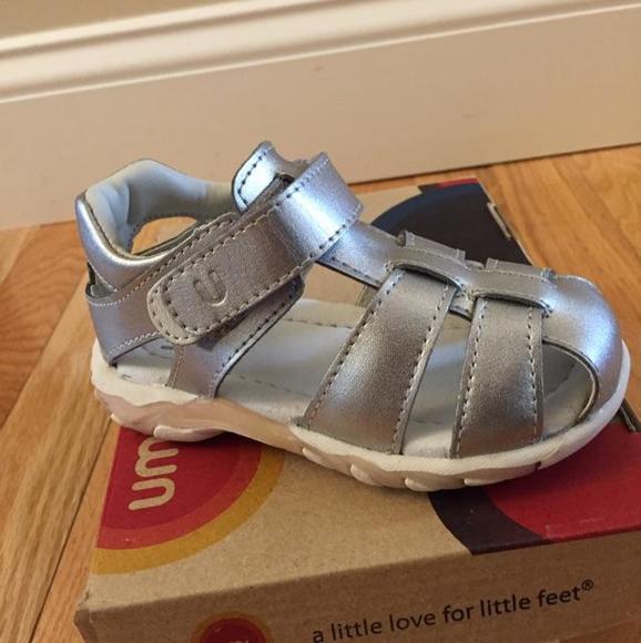 Umi sandals