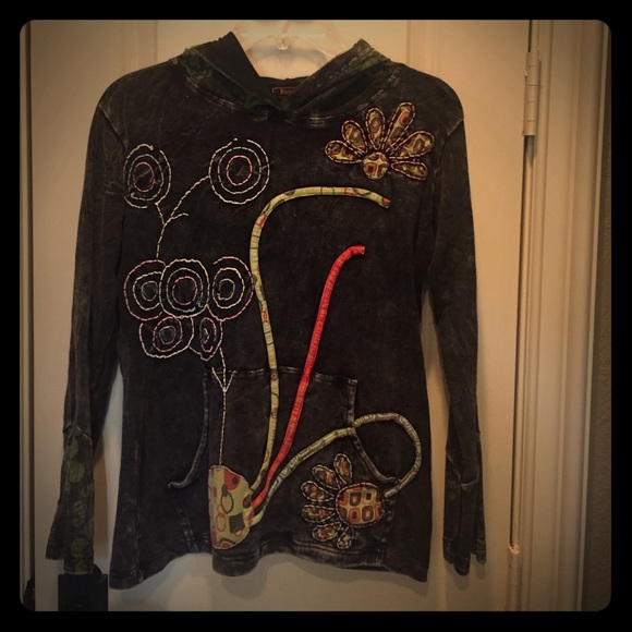 Sale❤️!!Fun Rising International Sweatshirt 💗