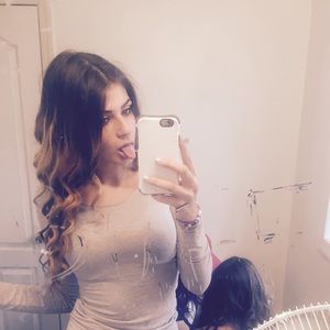 Meet your Posher, Danielle