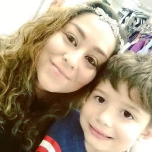 Meet your Posher, Cynthia