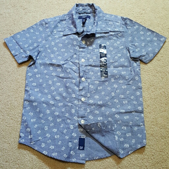 New Gap kids 2 longsleeve  Small