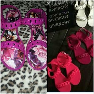 HOT PINK  CHAIN SANDALS