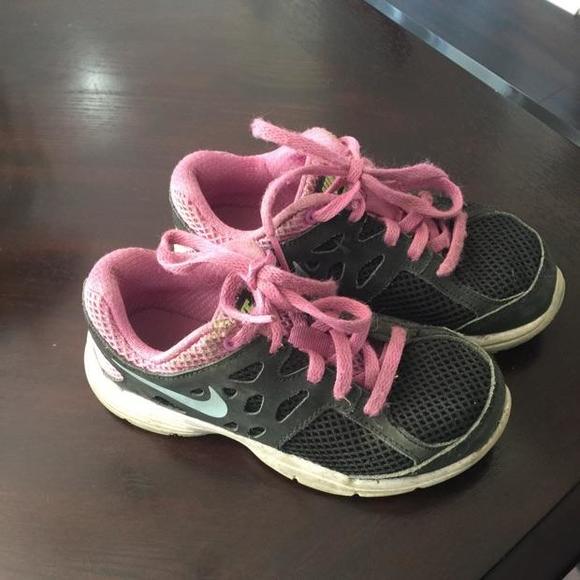 Preloved Nike sneakers