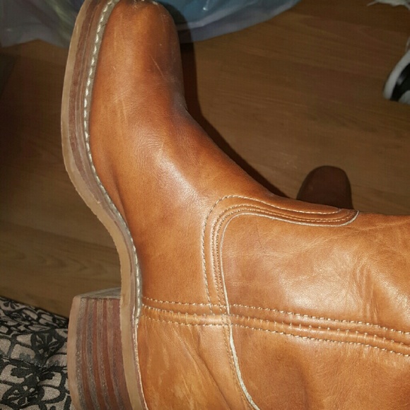 FRYE BOOTS! Distressed vintage look!