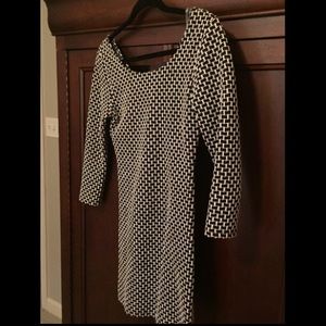 Cute Fitted Black and White Long Sleeved Dress