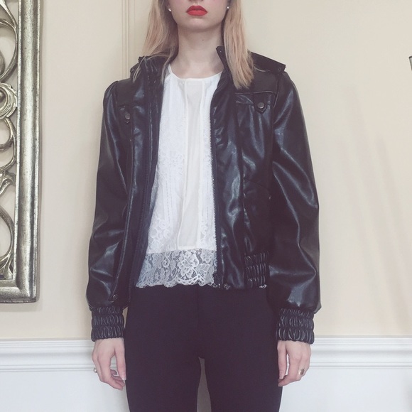 SOLD ON MERCARI - Picture 2 of 3