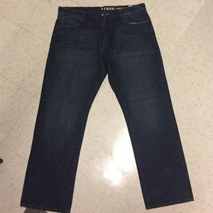 Izod men's relaxed jeans. 40X32