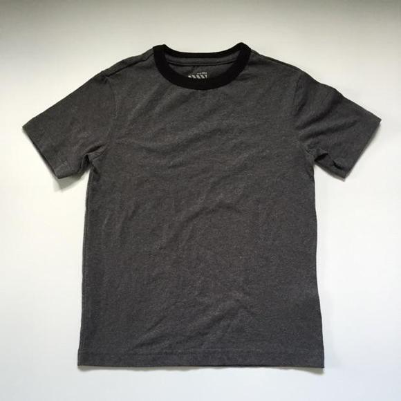 🍕Old Navy Boy's tee🍕