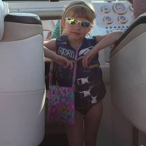 Meet your Posher, Claire