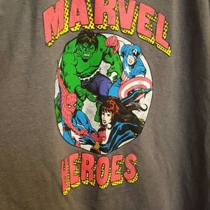 NWOT Disney Ladies Marvel Heroes Tee
