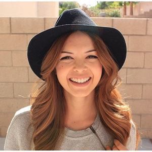 Meet your Posher, Kristina