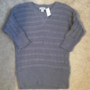 Old Navy 3/4 sleeve cable knit long sweater. Grey.
