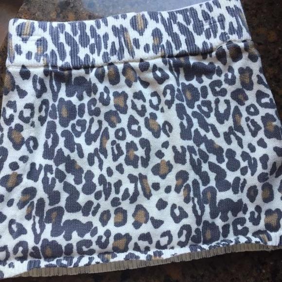 Old Navy animal print knit sweater skirt. Youth Small