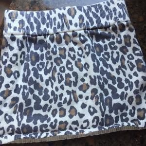 Old Navy animal print knit sweater skirt. Youth Small