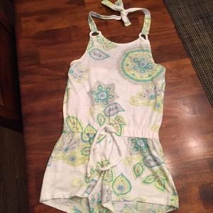 Old Navy halter romper. paisley print. Yth Medium