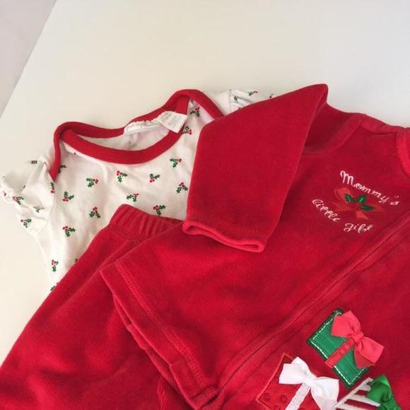 Three piece Holiday Set - Picture 2 of 4