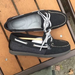Brand new Sperry shoresiders!