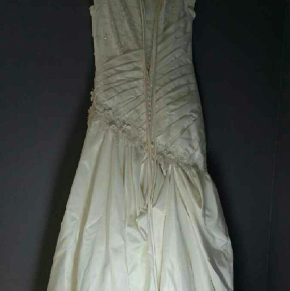 Bonney Bridal Wedding Dress - Picture 4 of 4