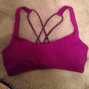 Lululemon sports bra
