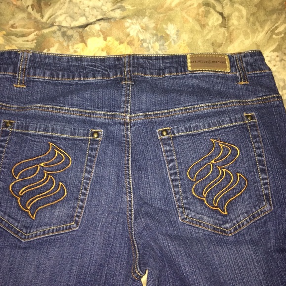 Rica wear jeans