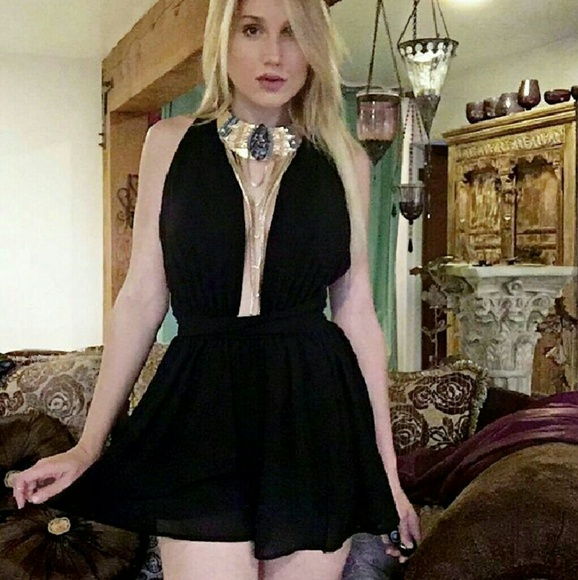 Sexy Plunge Chiffon Cross Back Romper Jumpsuits