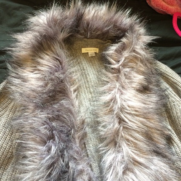 Faux fur for long gray cardigan