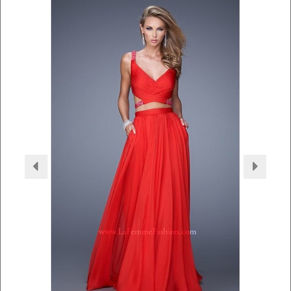 La Femme 21152 Two Piece Prom/Formal Dress - Picture 3 of 4