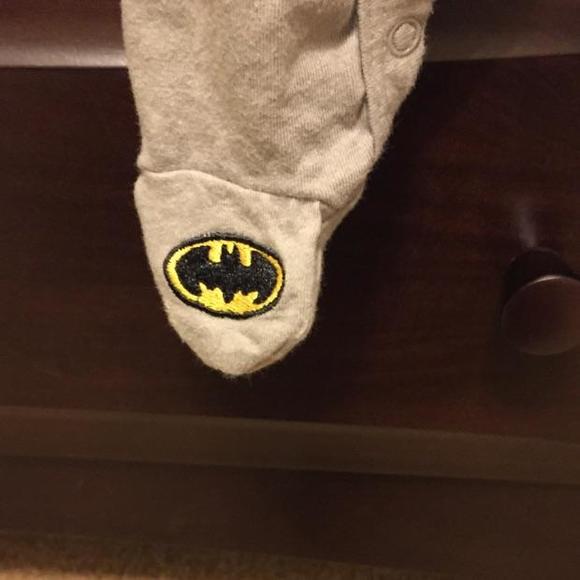 Batman footed sleeper - Picture 3 of 4
