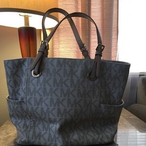Michael Kors Tote