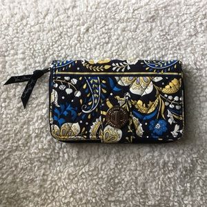 Vera Bradley Ellie Blue Turn Lock Wallet