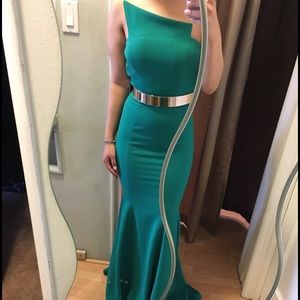 Emerald green dress size 6