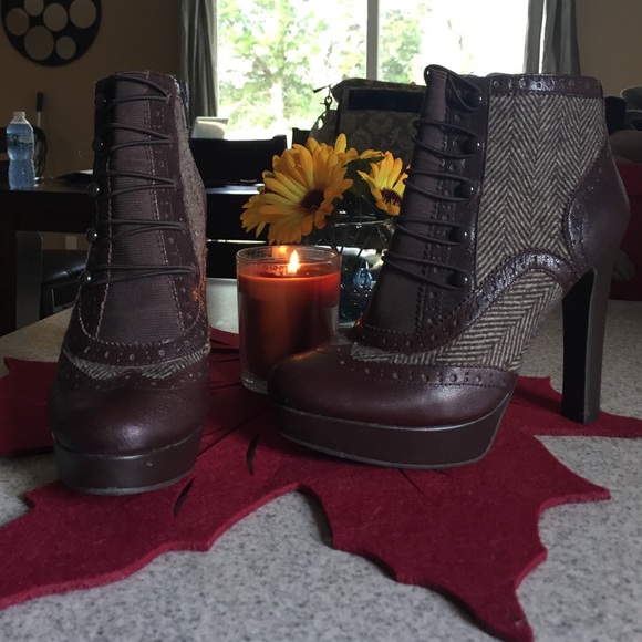 Gianni Bini Booties