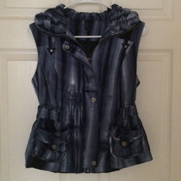 ETHYL Vest size small