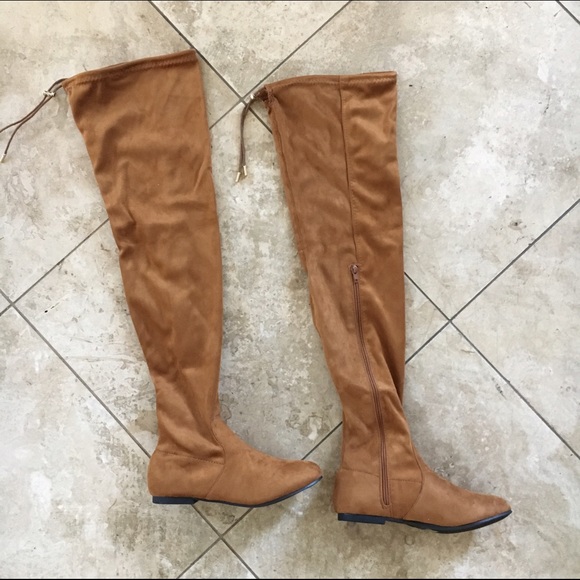 ❗️LAST PAIR❗️Camel flat thigh high boots - Picture 2 of 4