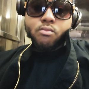 Meet your Posher, Aaron