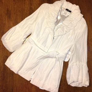 Silky ivory jacket with tie waist