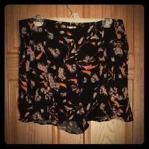 🐣Flowy Shorts🐣