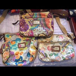 Fossil purses, will separate!