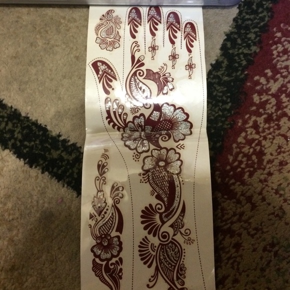 Temporary Henna Tattoo