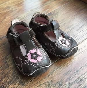 Stride Rite t-strap chocolate & pink leather shoes