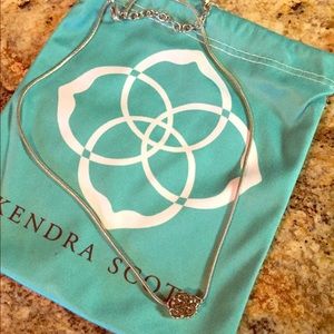 Kendra Scott necklace