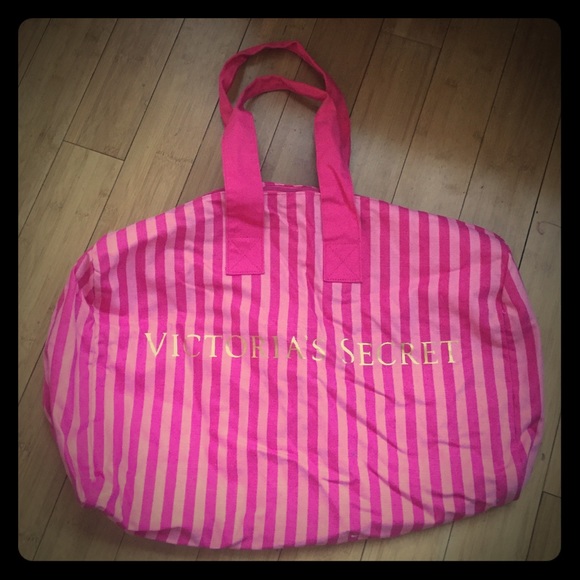 Brand New! Victoria Secret weekender bag