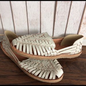 ❗️LAST PAIR ❗️NEW TOMS Leather Huarache Sandals, 6
