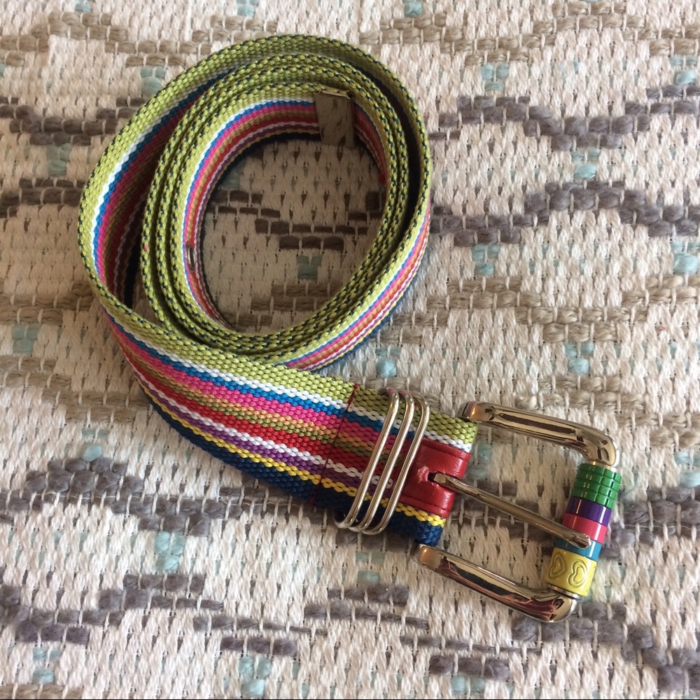 Multicolor belt.
