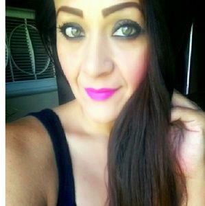 Meet your Posher, Amelia