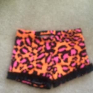 Motion wear dance shorts size large