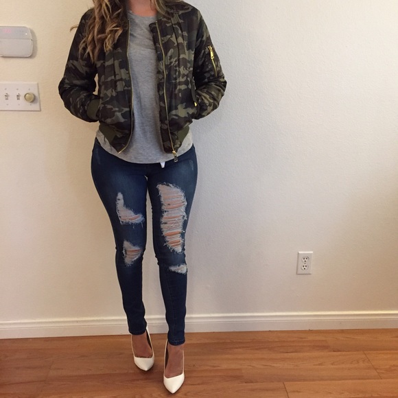 Camo Padded Bomber Jacket - Picture 2 of 4