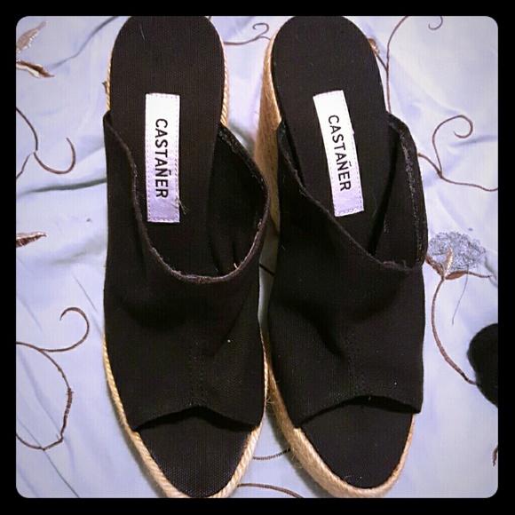 Black sandals
