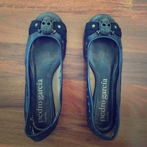 PEDRO GARCIA flats.