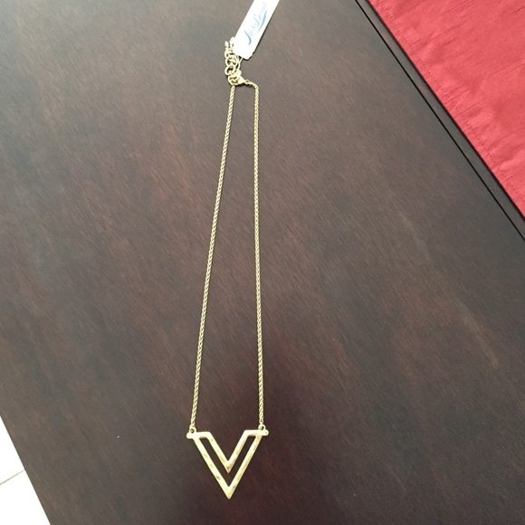Lucky brand gold necklace